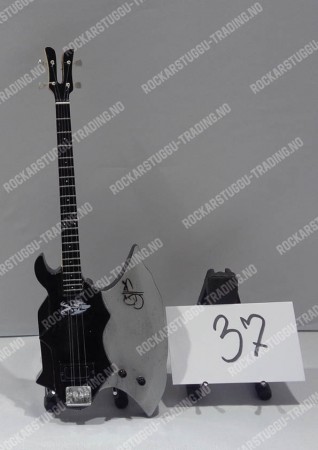 KISS AXE BASS GENE SIMMONS SIGNERT